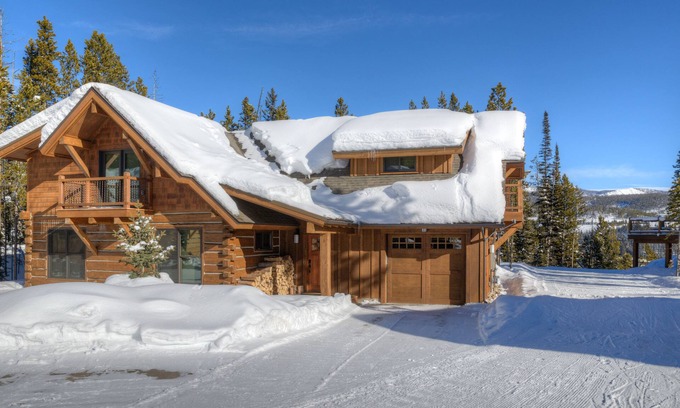 Powder Ridge House | Luxury Home, Ideal Winter Ski-in/Ski-out or Summer Basecamp