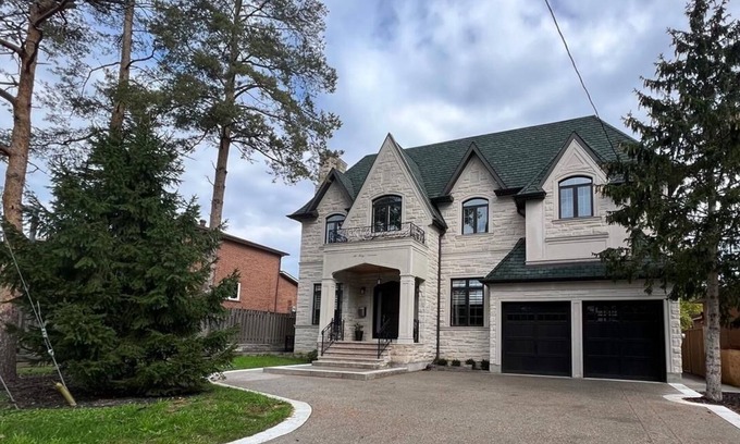 Richmond Hill House | Luxury home Richmondhill