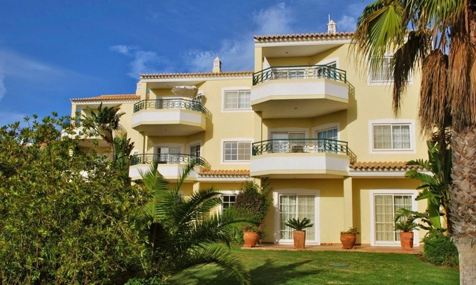 Carvoeiro House | Luxury house near the sea with swimming pool, hammam, jacuzzi, gymnasium, playground.