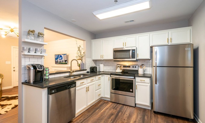 Mount Mourne Condo | Luxury Lake Norman Home 2 minutes from Lowe's Corporate & LKN Regional Hospital