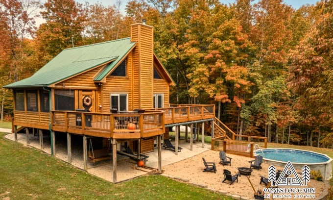 Freetown Apartment | Luxury Log Cabin Retreat with PRIVATE POOL, Hot Tub & Stocked Lake in the Forest