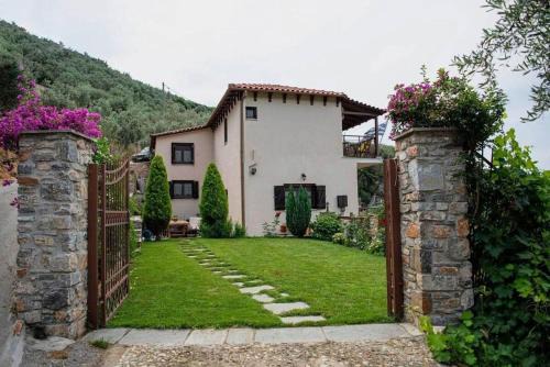 Afissos Villa | Luxury Mansion in Pelion Hills