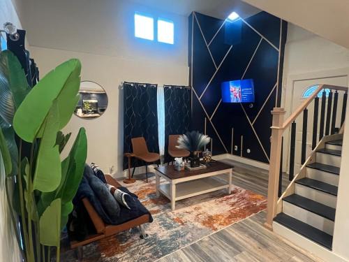 Midvale Villa | Luxury Mountain Residence Ski resort, Hikes,Golf