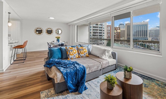 Aurora Highlands Apartment | Luxury Oasis mins to DC,Free Parking,Metro,Family