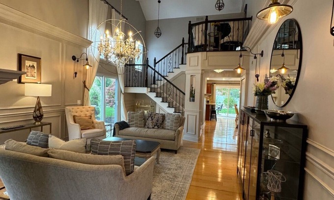 Strongsville House | Luxury One-Month Stay – Fully Furnished Home with Premium Amenities