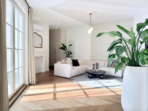 Srodmiescie Południowe Apartment | Luxury Penthouse in Center with Terrace & Direct Lift - The Piękna Residences