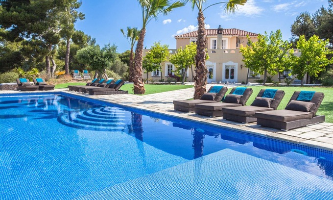 Sitges Villa | Luxury private estate 15 minutes to the sea, infinity pool & stunning views!