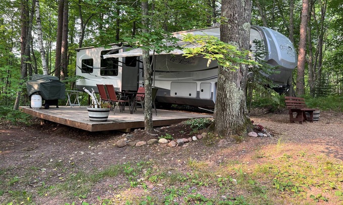 Carlton County House | Luxury RV near Duluth, state parks for hiking, and ATV trails