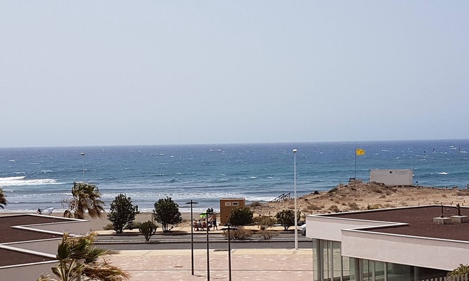 El Medano Apartment | Luxury sea front appartment.with private pool and free high speed Wifi