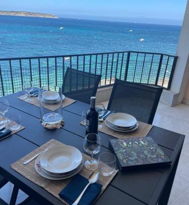 Għadira Apartment | Luxury Seafront Apartment with Panoramic Views- Ghadira, Mellieha Bay