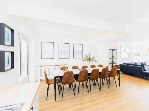 New Forest District Ski Chalet | Luxury SeaWay sleeps 12, playroom/xbox