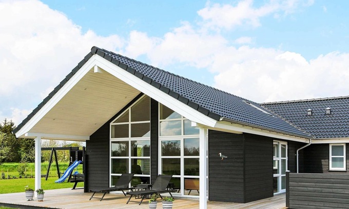 Oster Hurup House | Luxury Spa Retreat in Hurup - By Traum Ferienwohnungen