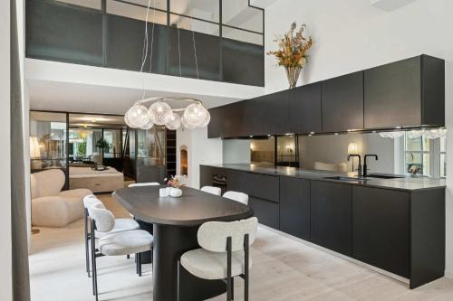 Christianshavn Apartment | Luxury Stay by Freetown & Canals