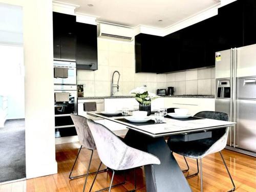 Williamstown House | Luxury stay in Williamstown