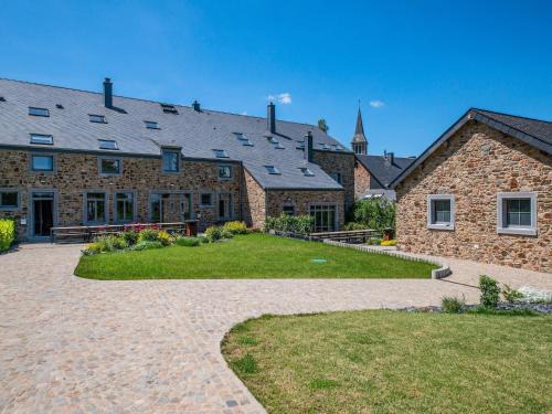 Bourseigne-Vieille House | Luxury Stay La Croix Scaille, cleaning included