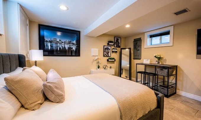 Elmont Apartment | Luxury Studio Suite. Walking distance to UBS Arena
