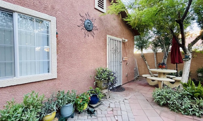 Paradise Apartment | Luxury Style Casita on the Las Vegas Strip