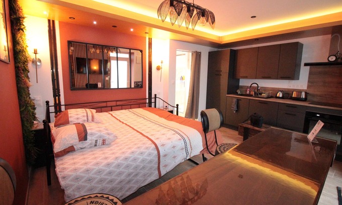 Verdun Apartment | Luxury Suite: Land 800m²/Terrace/Barbecue/Private parking VIDEO SURVEILLANCE