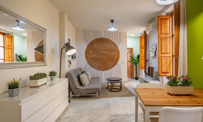 Central District Apartment | Luxury Suites San Mat as