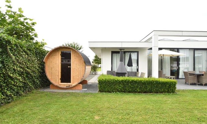 Zeewolde Villa | Luxury Villa in Harderwijk with sauna near Lake