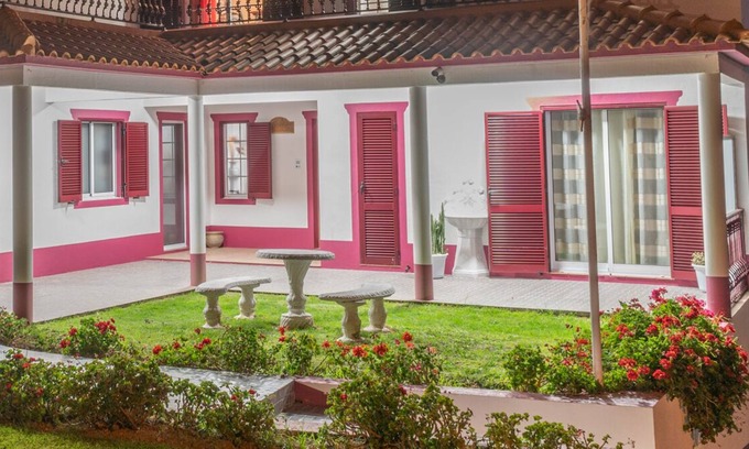 Ponta Delgada Villa | LUXURY VILLA in Ponta Delgada, São Miguel up to 16 pax w / sea view