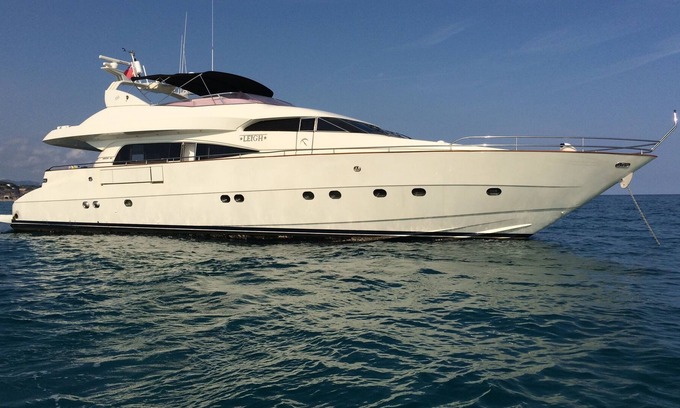 Barceloneta Boat Rental | Luxury Yacht in Barcelona Port Olimpic