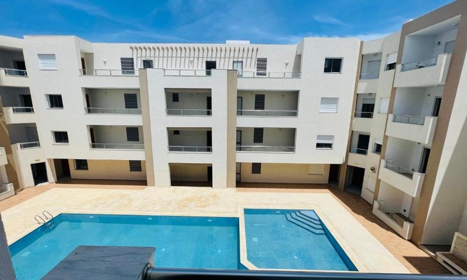 Mansoura Apartment | Luxus-Apartment mit Poolblick