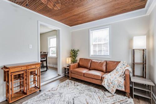 Providence Forge House | Ma's Cozy Cape: Your Tranquil Home Away from Home!