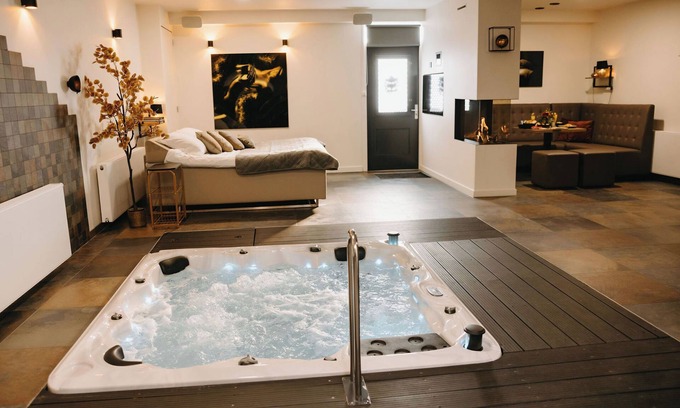 Dreumel Apartment | Maas Wellness Suite