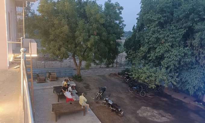 Faizabad House | Madhur Kunj Guest House Pick and Drop