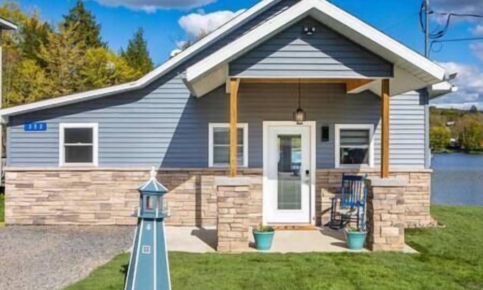 Hamilton House | Madison Cabin #2, Lake Moraine Home #2 Near Colgate University