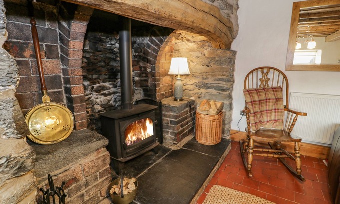 Gwynedd- Snowdonia Cottage | Maes Madog