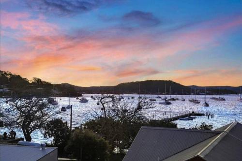 Killcare Apartment | Magical Hardy's Bay Waterfront Apartment