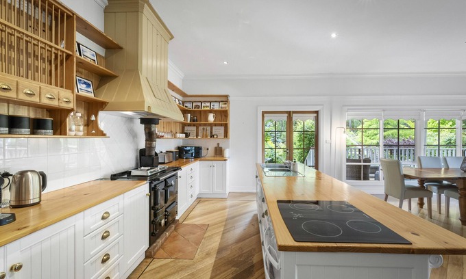 Lucaston House | Magical Lucindale - 4 Bedroom House