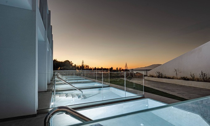 Neromilos Hotel | Magique Bleu Suites