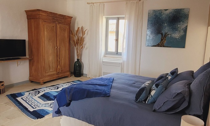 Congenies Bed & Breakfast | Magnificent Duplex apartment: balneo, spa, swimming pool