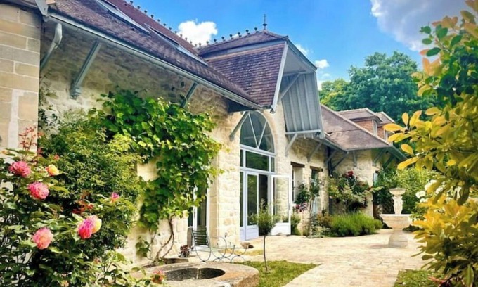 Nointel House | Magnificent house in the Nointel estate