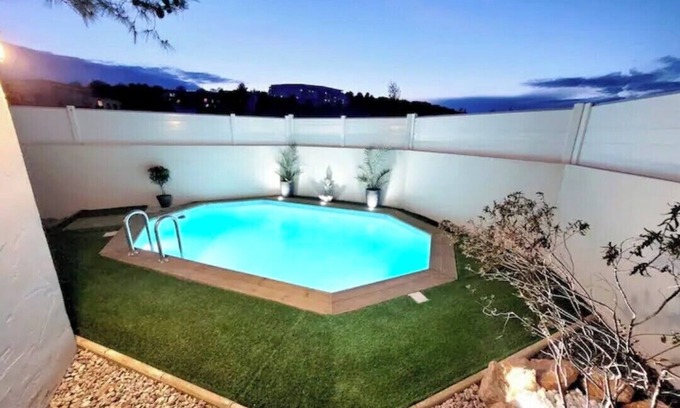 Juvignac House | Magnificent maisonnette with private pool, 25min from beaches, 5 minutes from Montpellier