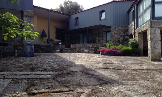 Medelo House | Magnificent Quinta with Pool - Guimarães Casa I