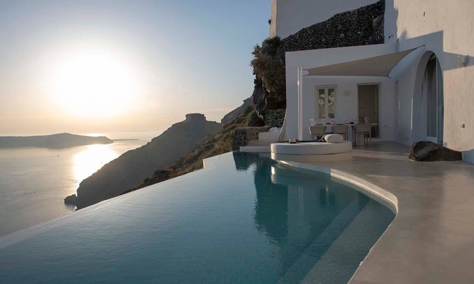 Firostefani Villa | Magnificent Santorini Villa | Villa Bellissima | Traditional Cycladic Cave.