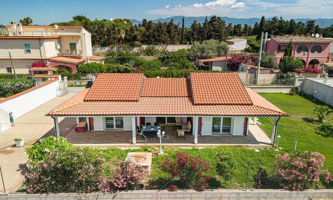 S'oru e Mari House | MAGNIFICENT VILLA LUNU