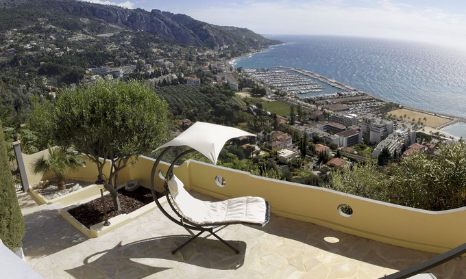 Menton Villa | Magnificent villa in a spectacular setting with 360° views of the Mediterranean