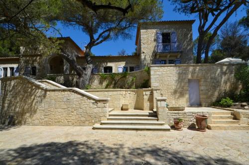 Beaucaire Villa | Magnifique Bastide Provençale avec piscine entièrement privatisée