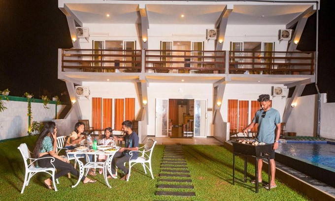 Waikkal Hotel | Maha Oya Breeze