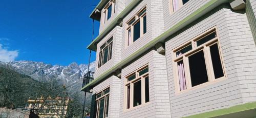 Sangla Hotel | Mahima