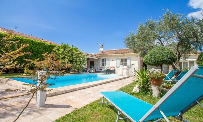 Maillane House | Maillane