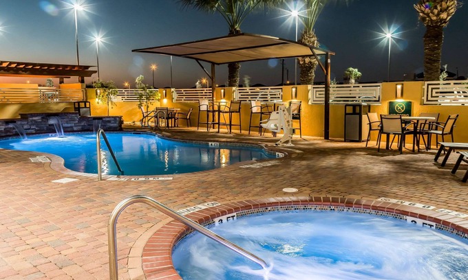 Edinburg Hotel | Mainstay Suites Edinburg