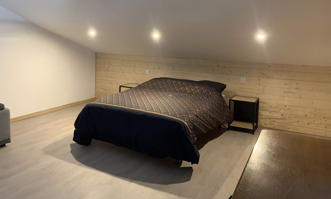 Travexin House | Maison Agréable, Calme Proche Tous Commerces