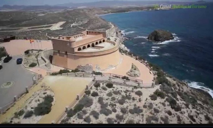 Pulpi House | Maison Aloe, Zone Tranquille et à 10 km. de la Geoda