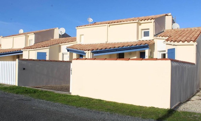 Saint-Denis-d'Oleron House | Maison avec cour privée et parking à Saint-Denis-d'Oléron - FR-1-246A-154